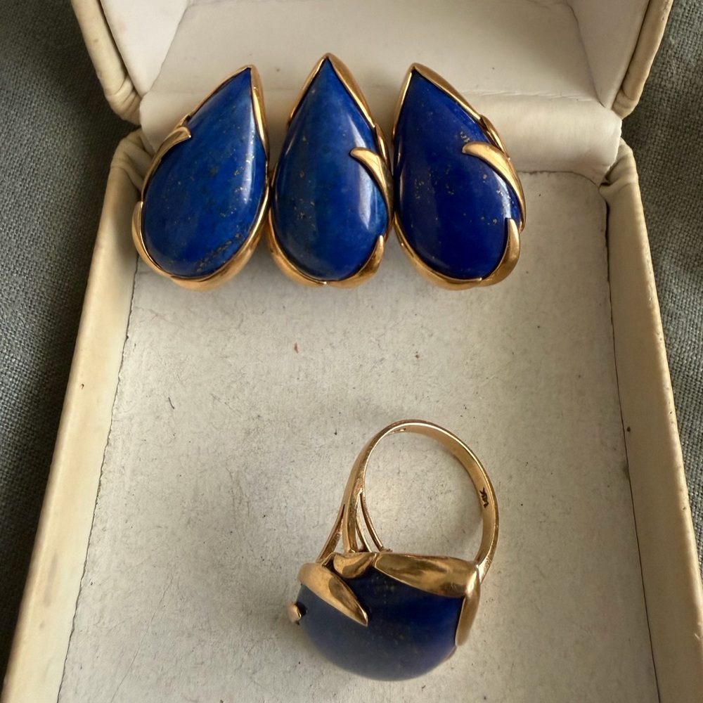 Vintage 14K Yellow Gold Lapis Lazuli Teardrop Ring and Matching Earrings Set - Picture 2 of 15